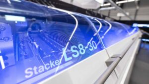 Gen8 EVO Stacker LS8-30 lights up blue.